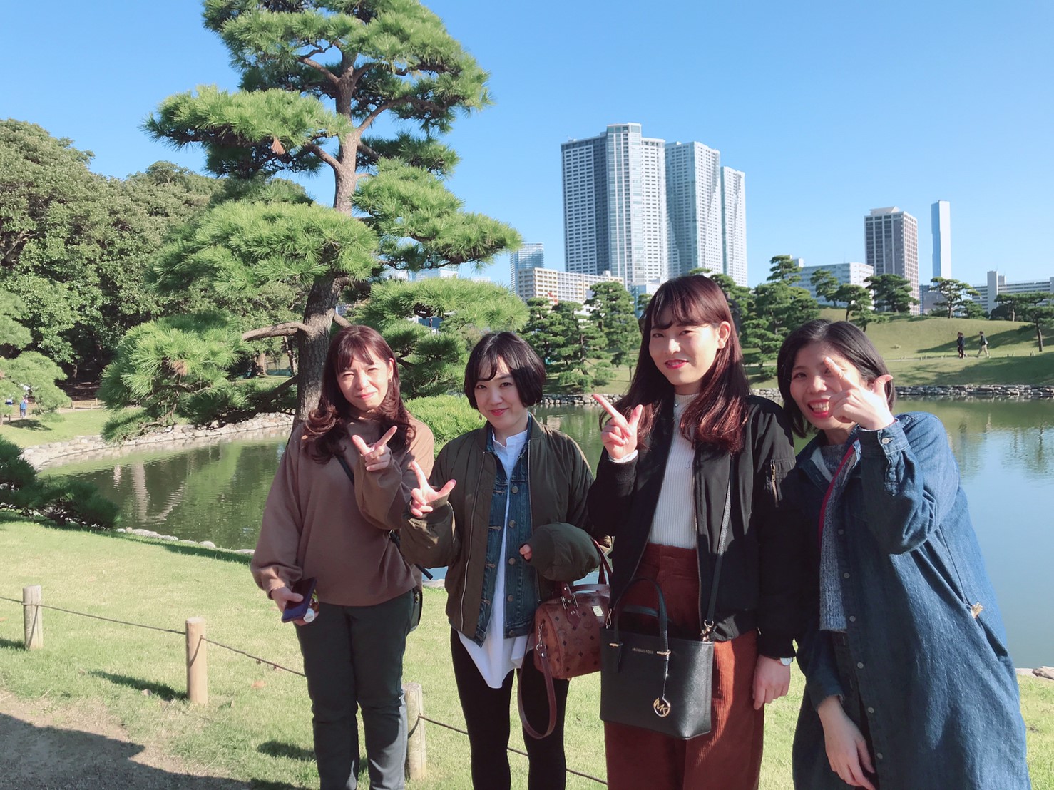 東京11