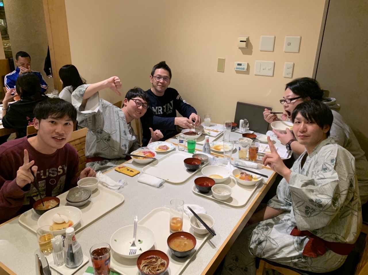 夕食の様子