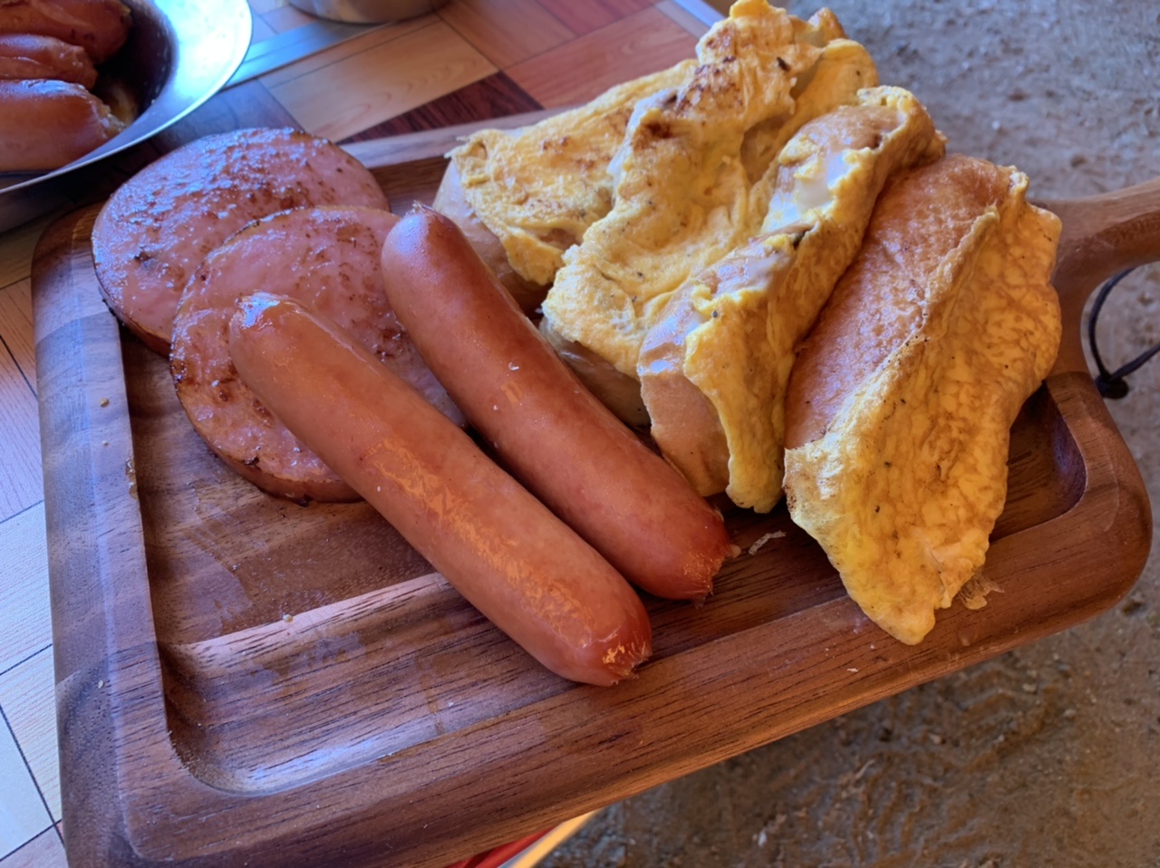 朝食